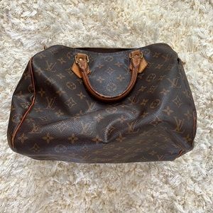 Louis Vuitton Speedy 35